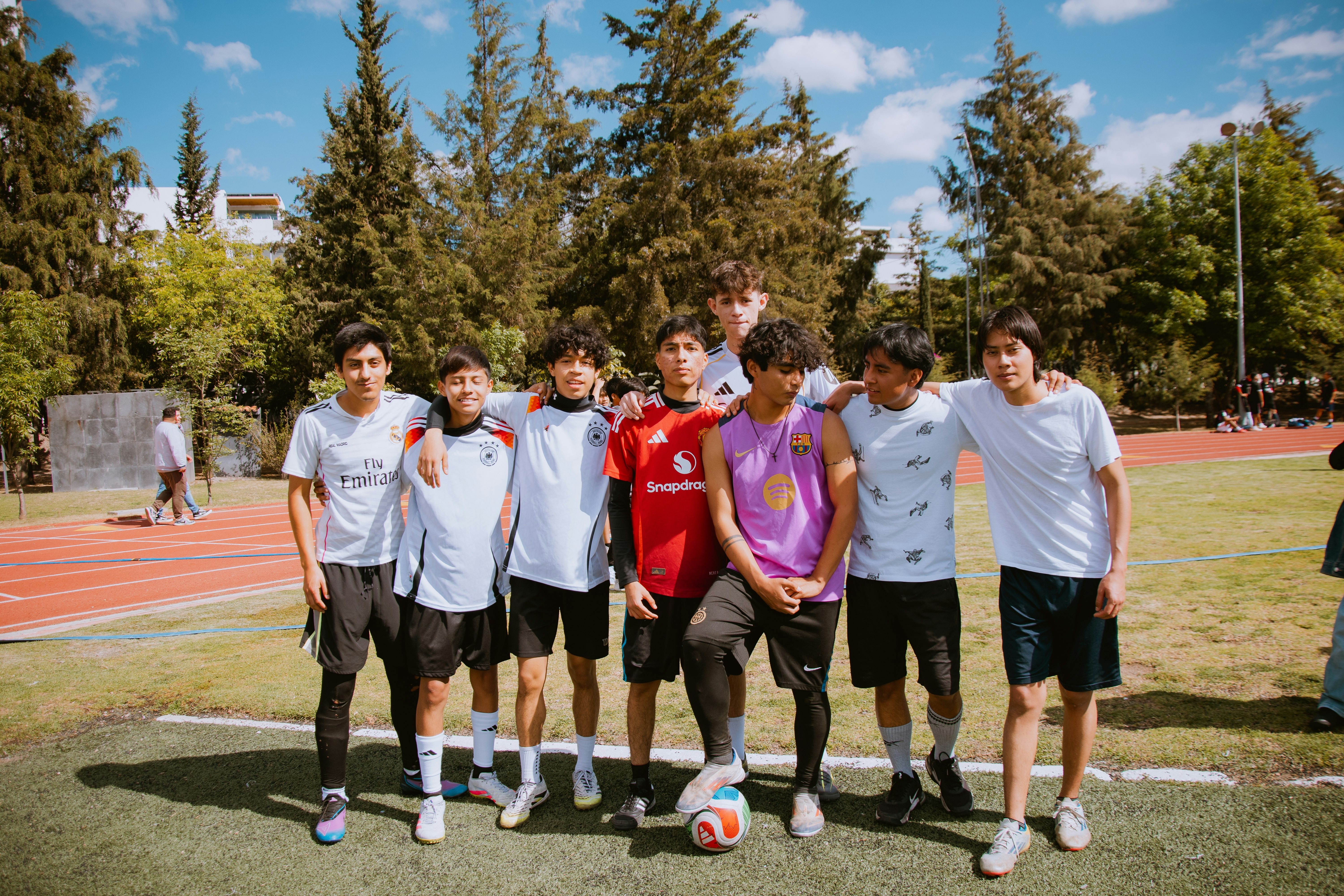 歐聯 ｜哈利簡尼面部受傷 缺席拜仁操練 恐無緣鬥些路迪